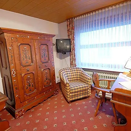 فندق Gondel 3*